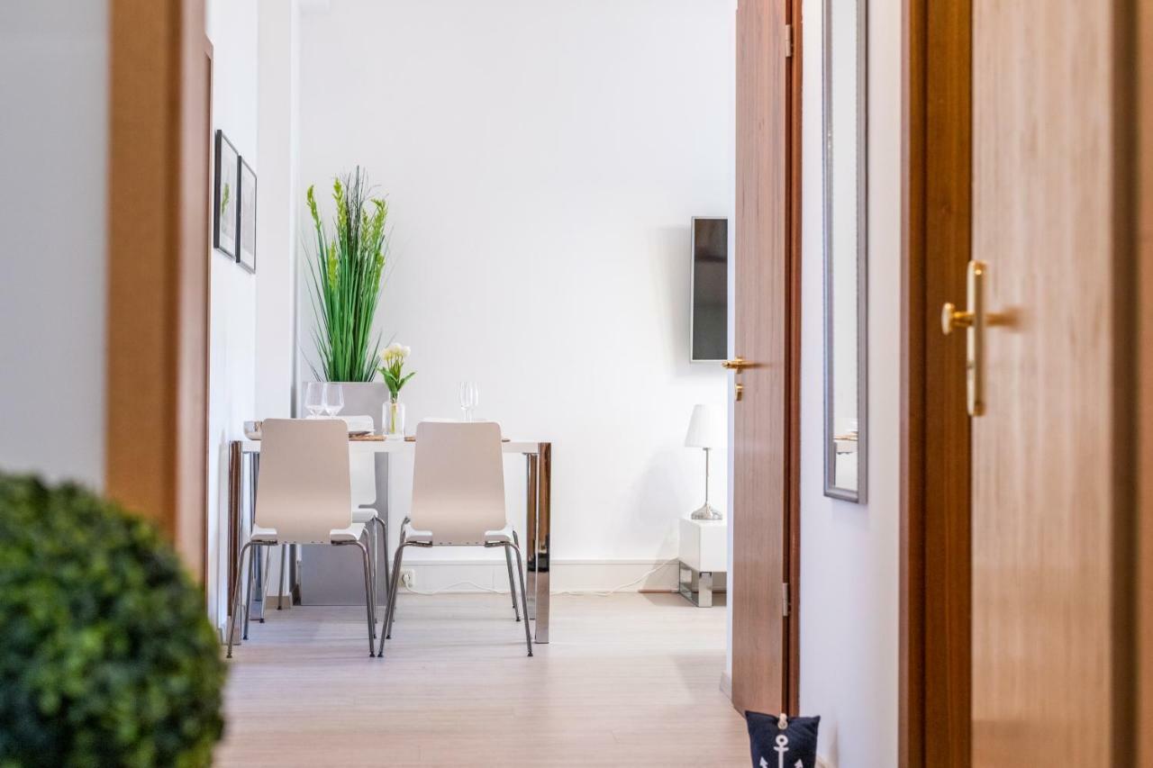 Fischerwiege Ferienwohnungen & Apartments Am Dom エアフルト エクステリア 写真